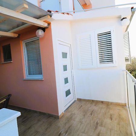 Apartmani Bilokapic Primošten المظهر الخارجي الصورة